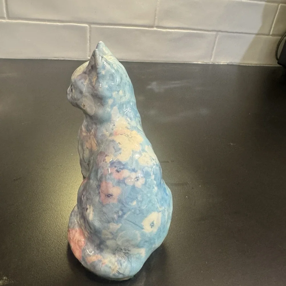 Vintage‎ Ceramic Glazed Country Floral Sponge Wear Cat Kitten Figurine